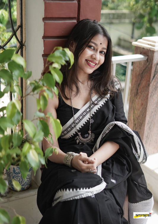 Elegant Black Handloom Saree with White Thread Work Border