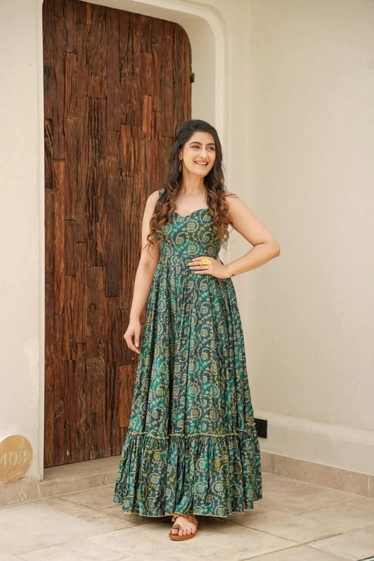 Lush in Lime: Trendy Green Maxi Dress