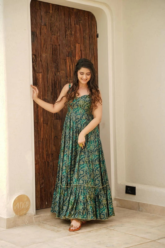 Lush in Lime: Trendy Green Maxi Dress