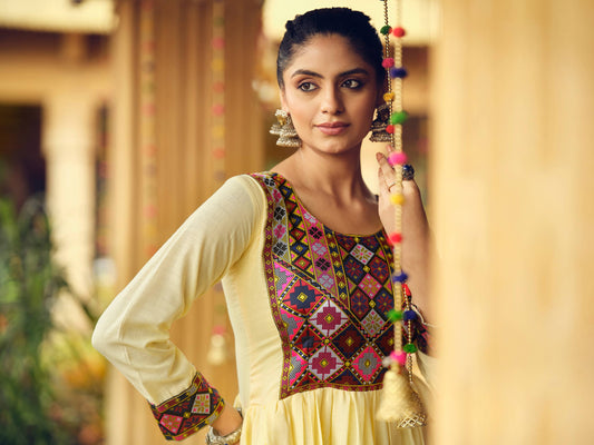 White Kurta-Perfect For Every Occasion