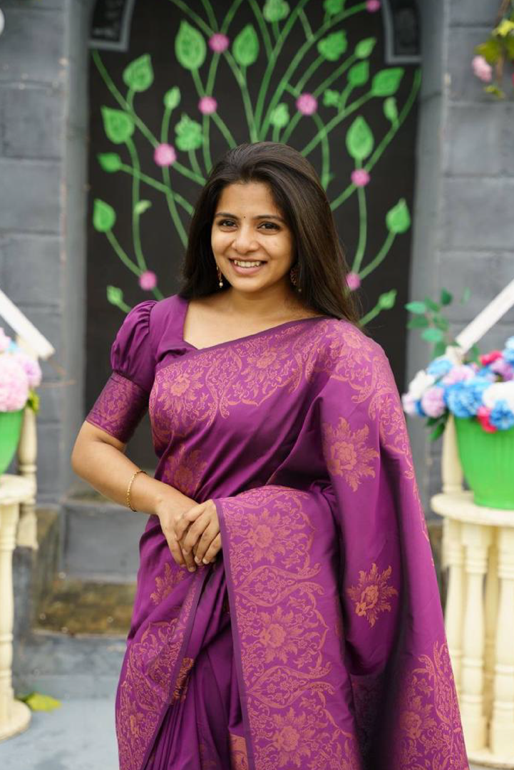 Purple Silk Saree with Gold Zari Weaving