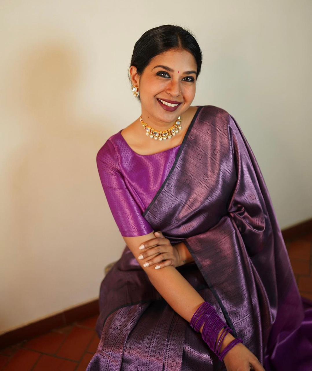 Elegant Purple Silk Saree with Metallic Sheen