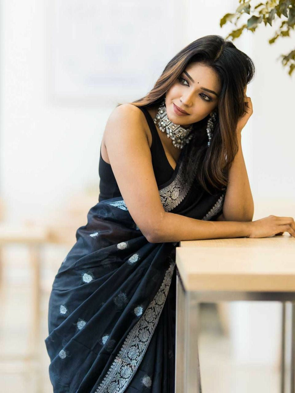 Elegant Designer Saree with Woven Border & Subtle Motifs for Festive Wear