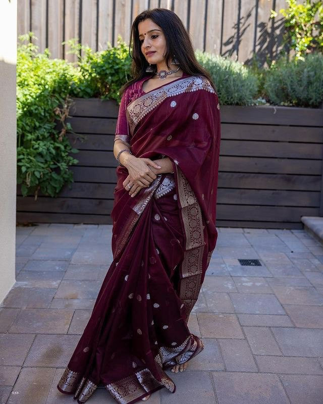 Elegant Designer Saree with Woven Border & Subtle Motifs for Festive Wear