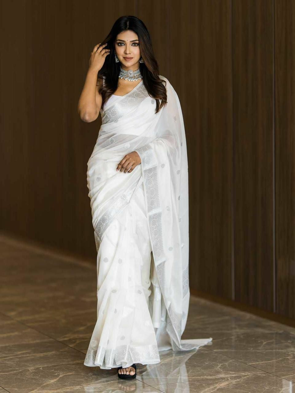Elegant Designer Saree with Woven Border & Subtle Motifs for Festive Wear