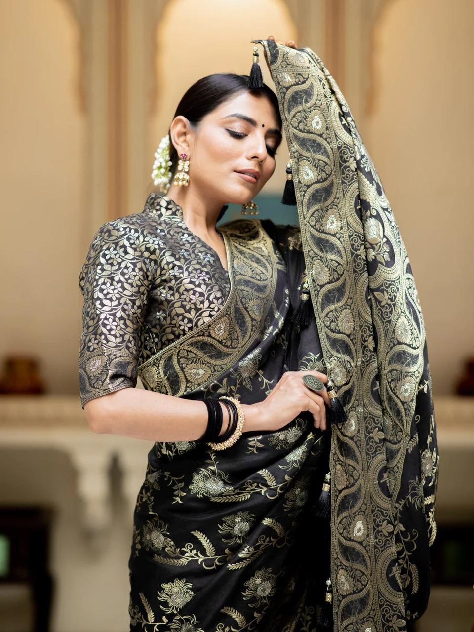 Designer Silk Saree with Intricate Zari Work