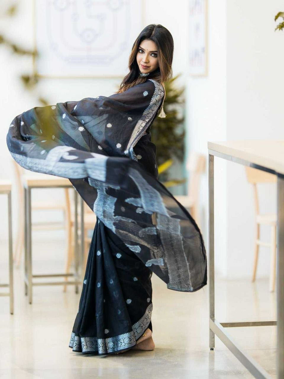 Elegant Designer Saree with Woven Border & Subtle Motifs for Festive Wear