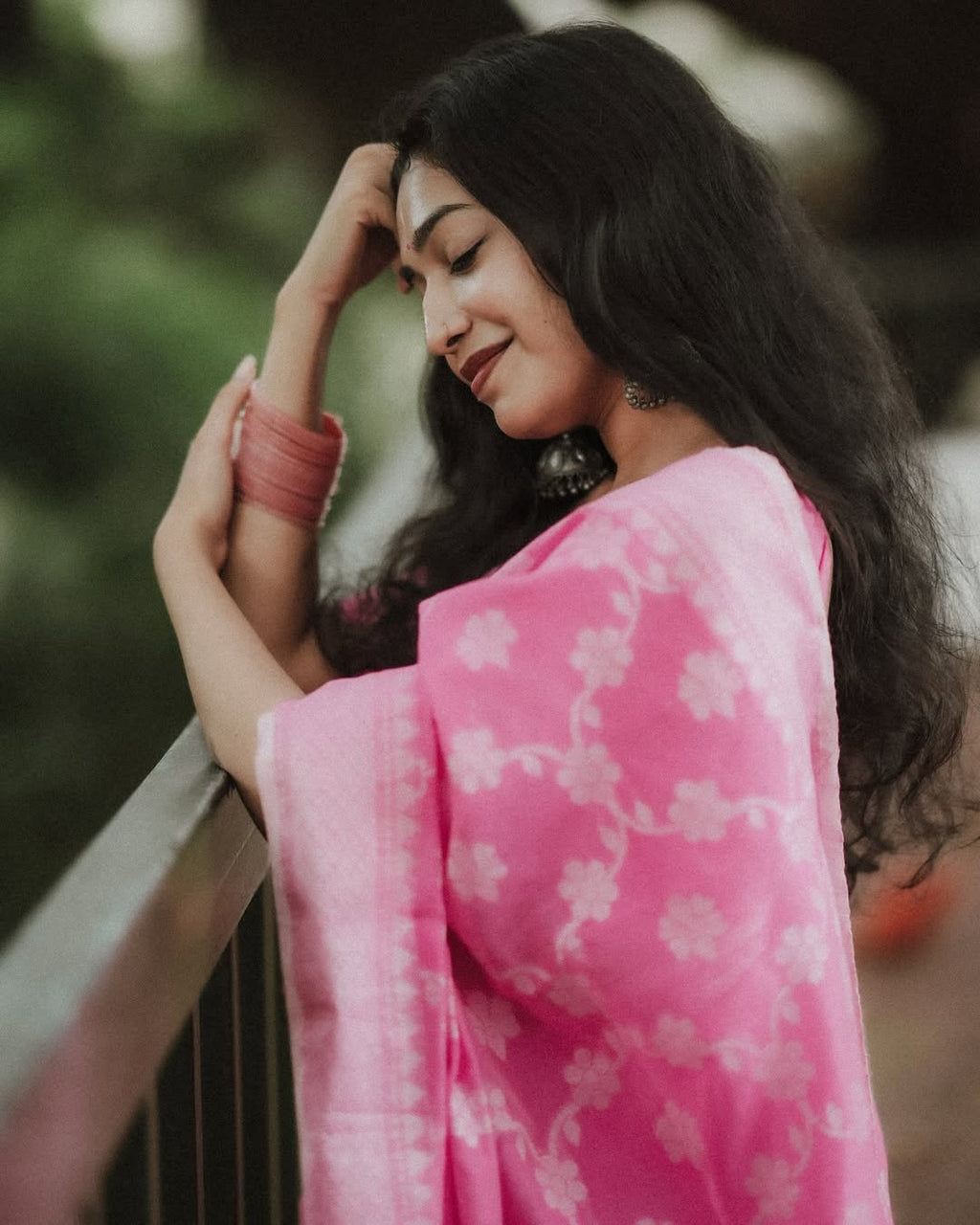 Soft Pink Linen Saree with Floral Weaving