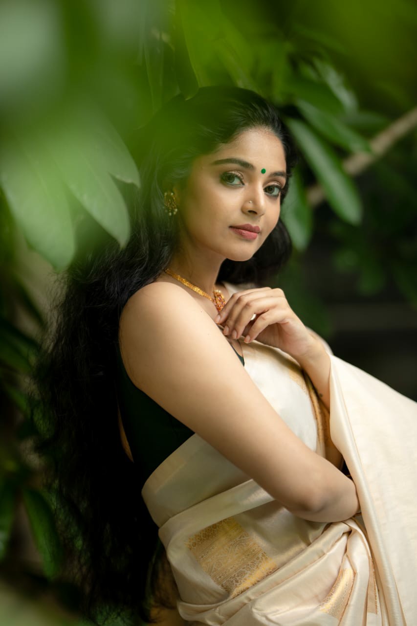 Classic Ivory Jacquard Saree with Peach Zari Touch