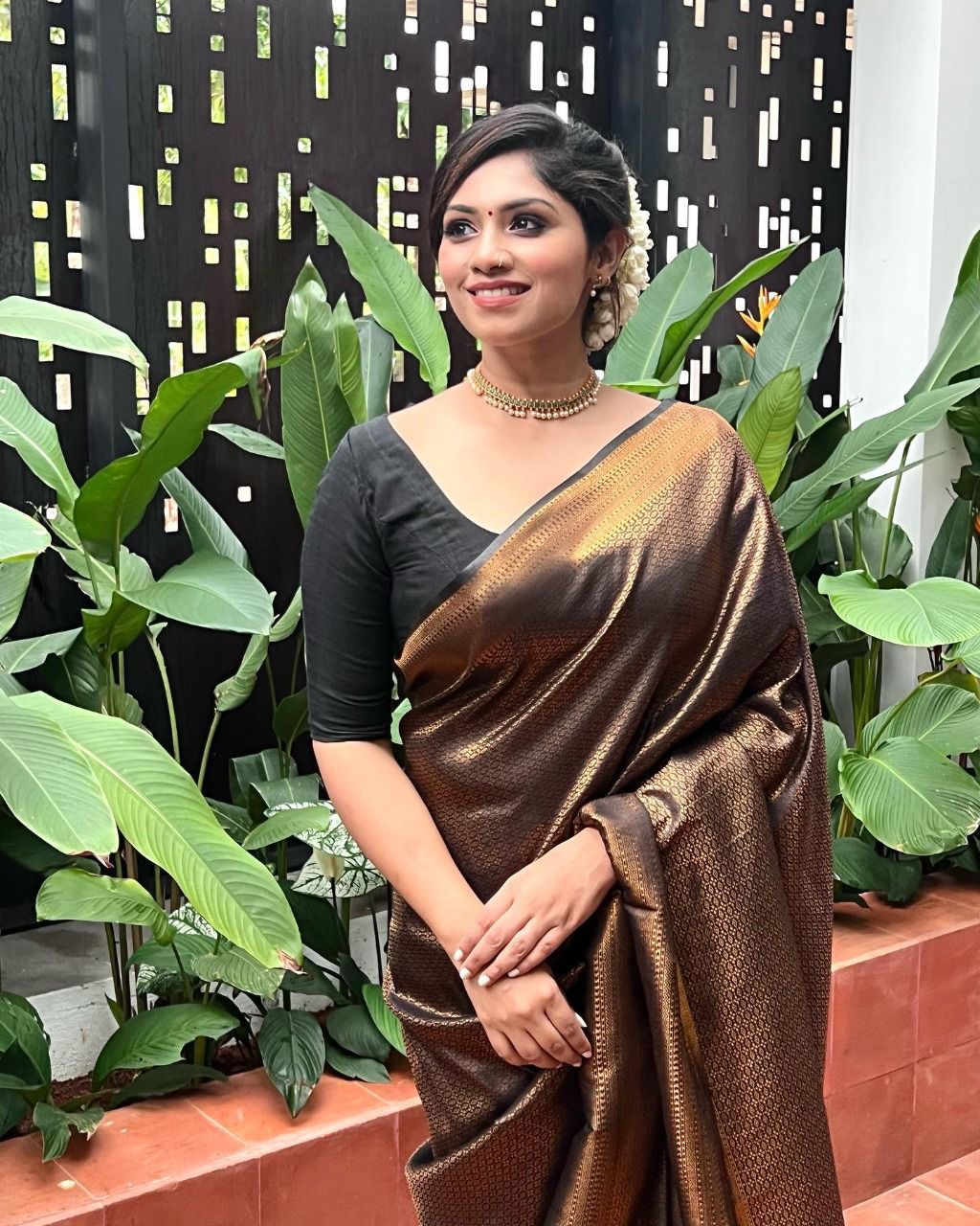 Elegant Black Silk Saree with Subtle Texture