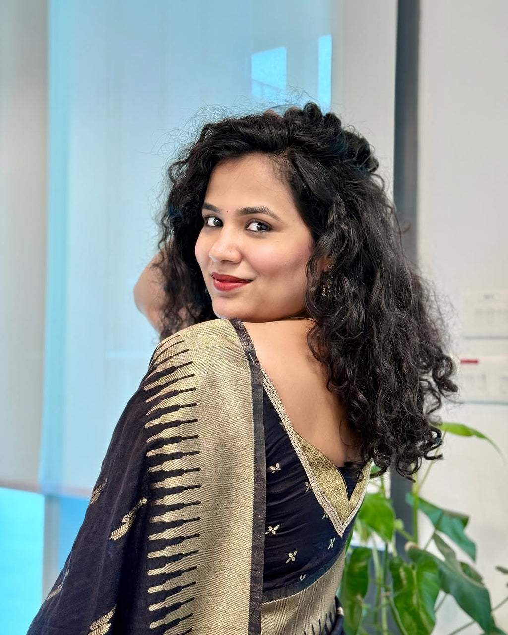 Elegant Black Linen Silk Saree with Gold Zari Border