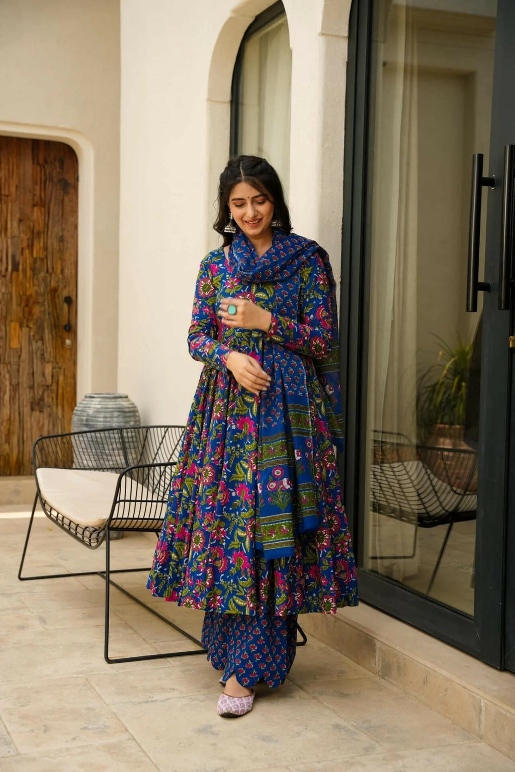Elegant Blue Floral Printed Kurta Set with Dupatta for Women