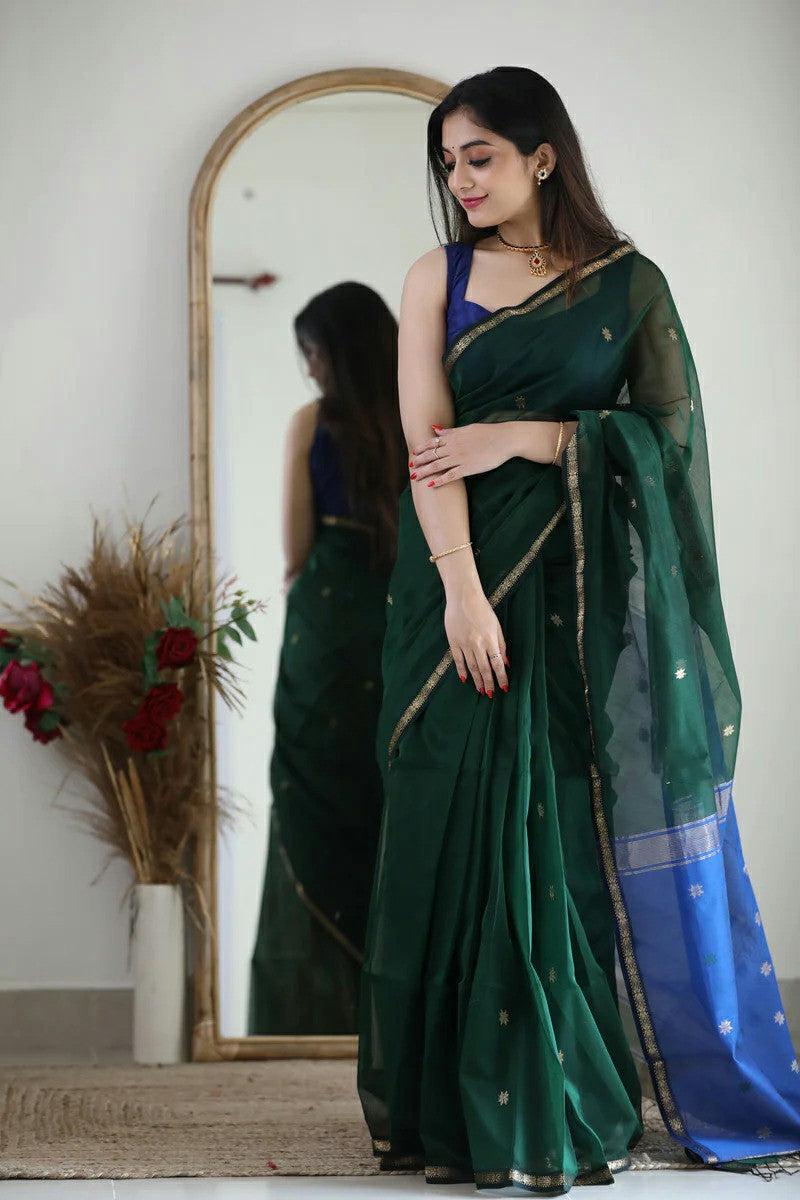 Elegant Traditional Saree with Contrast Border & Minimal Motifs for Festive Wear