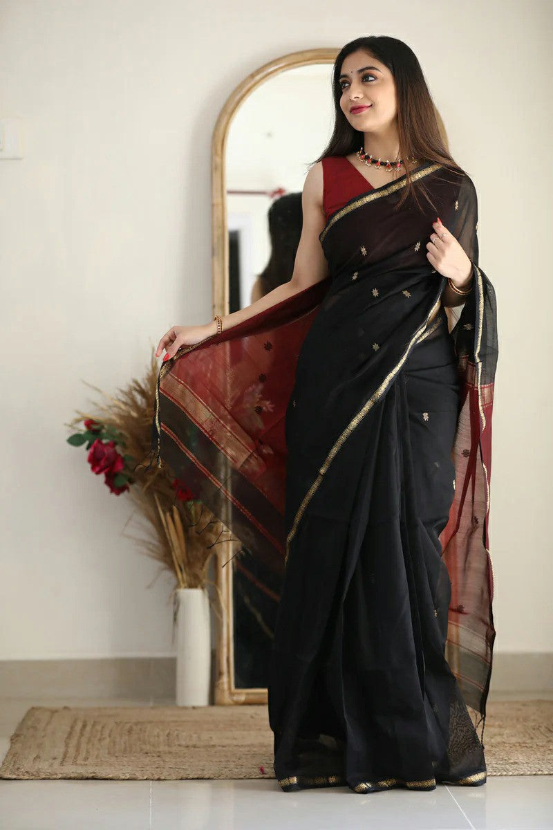 Elegant Traditional Saree with Contrast Border & Minimal Motifs for Festive Wear