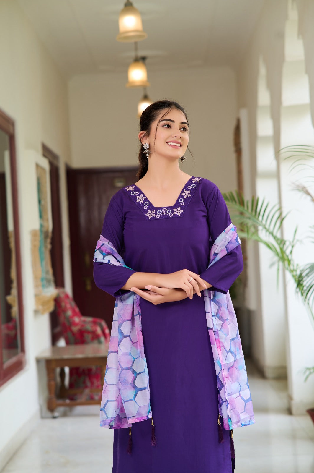 Women Floral Straight Kurta Set