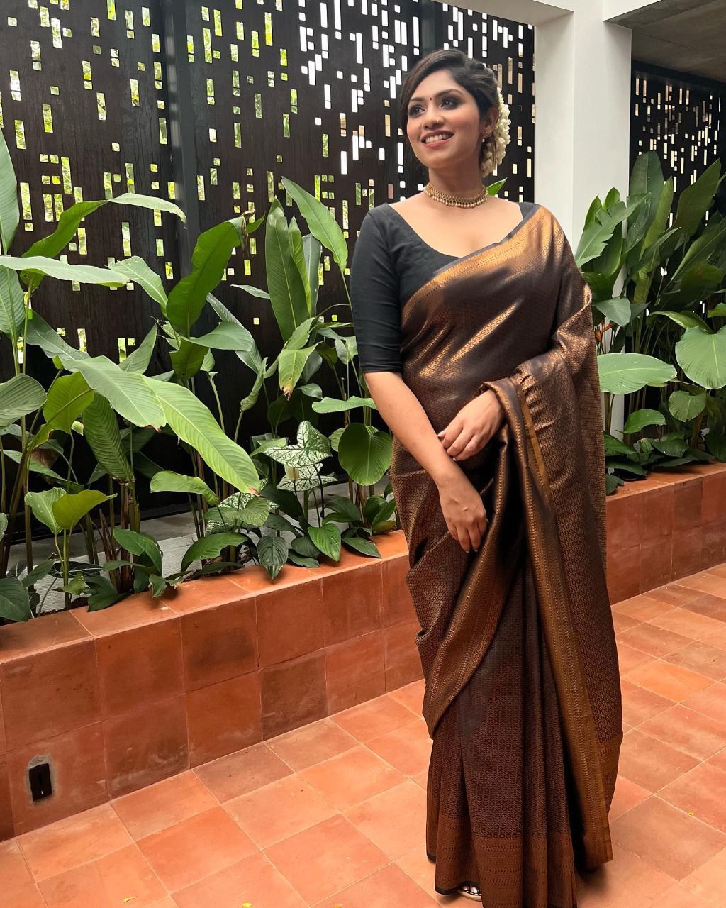 Elegant Black Silk Saree with Subtle Texture