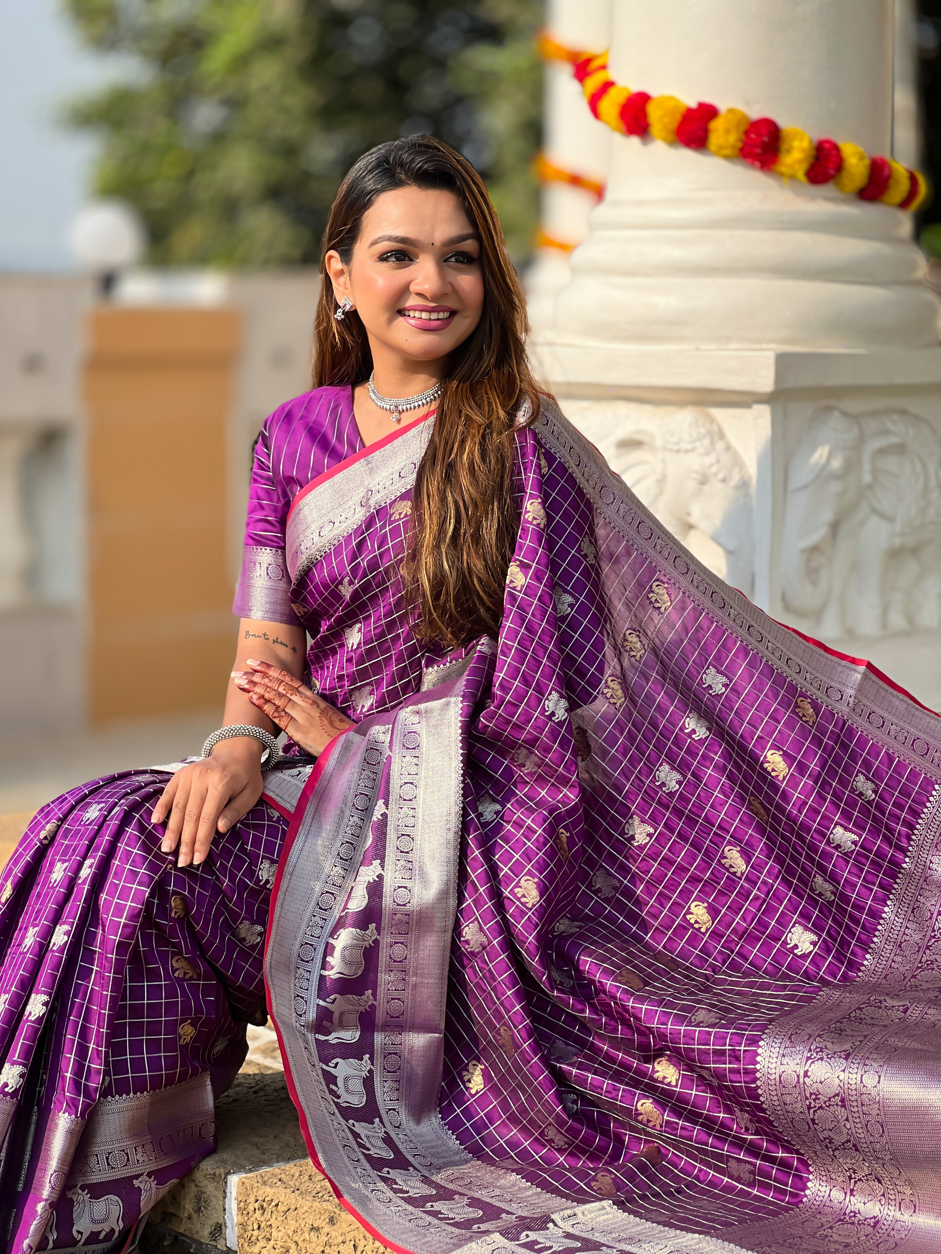 Elegant Woven Designer Saree with Traditional Motifs