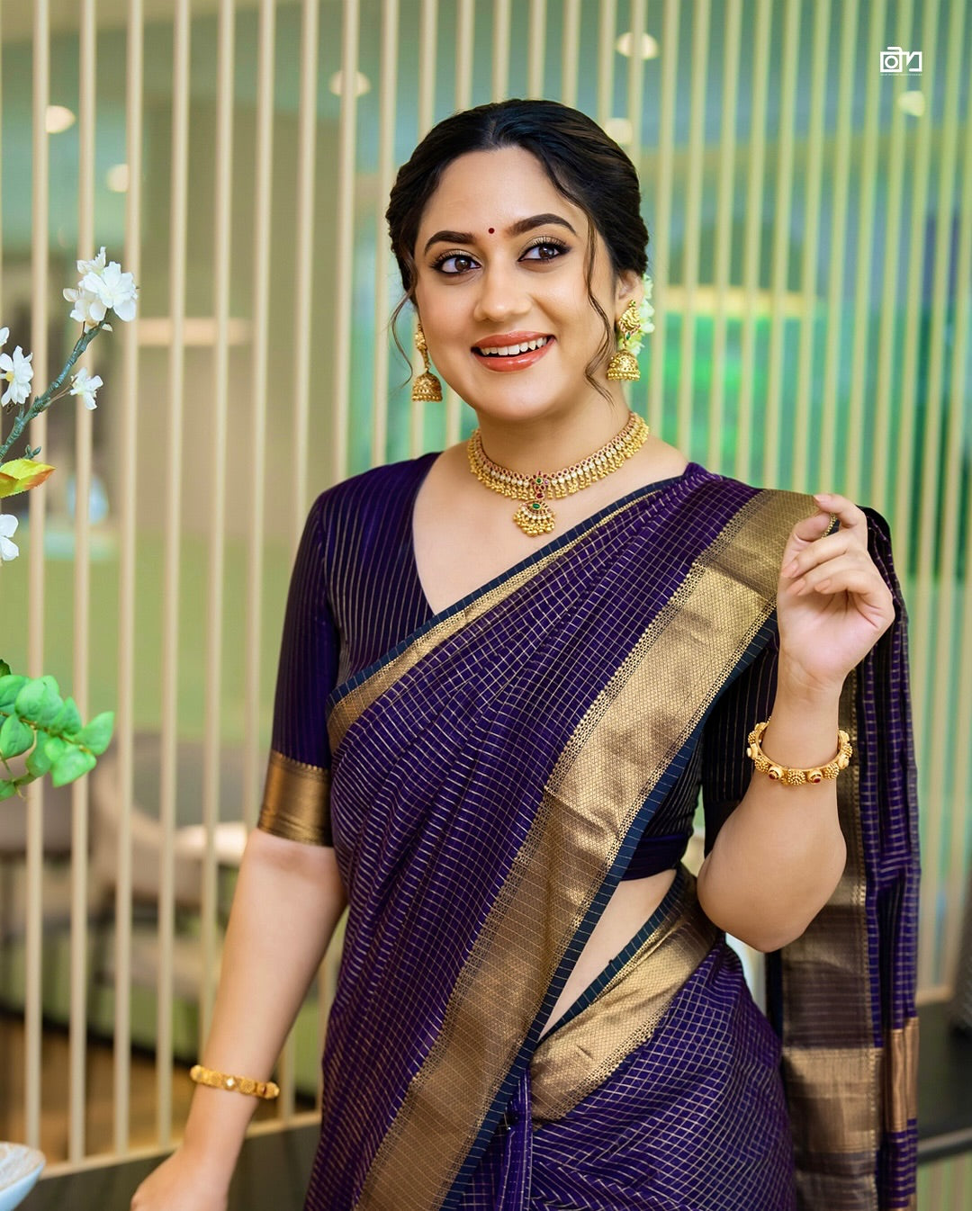 Golden Glam Saree Look