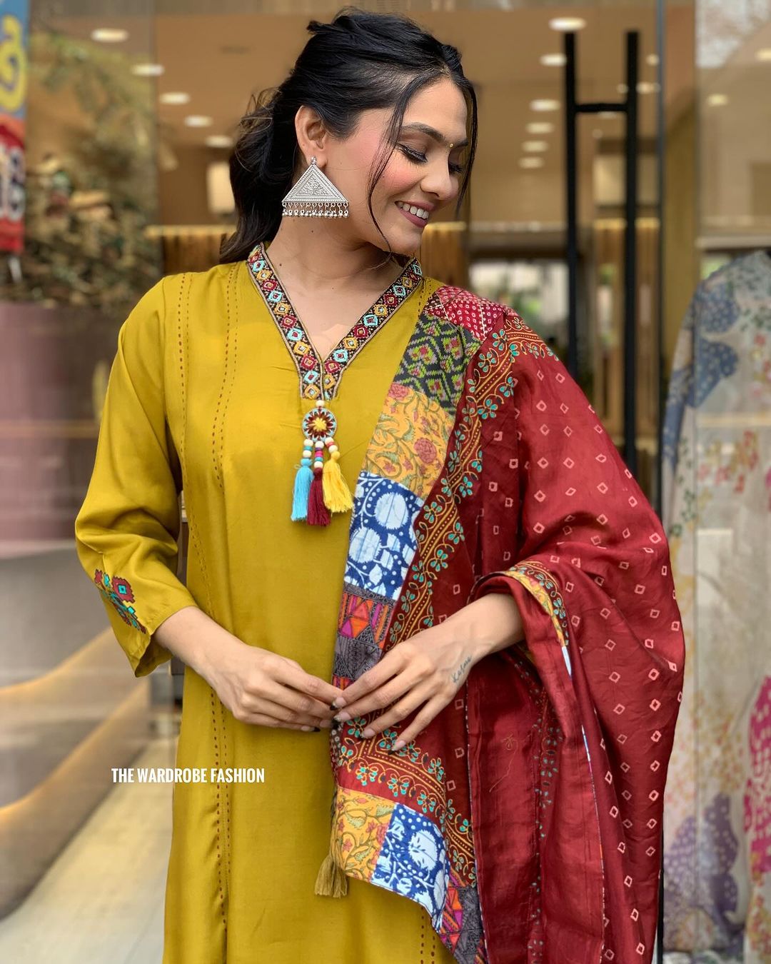 Viscsos Embroidered Yellow Kurta Set