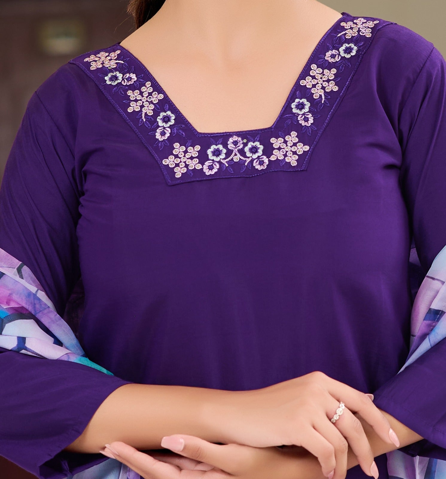 Women Floral Straight Kurta Set