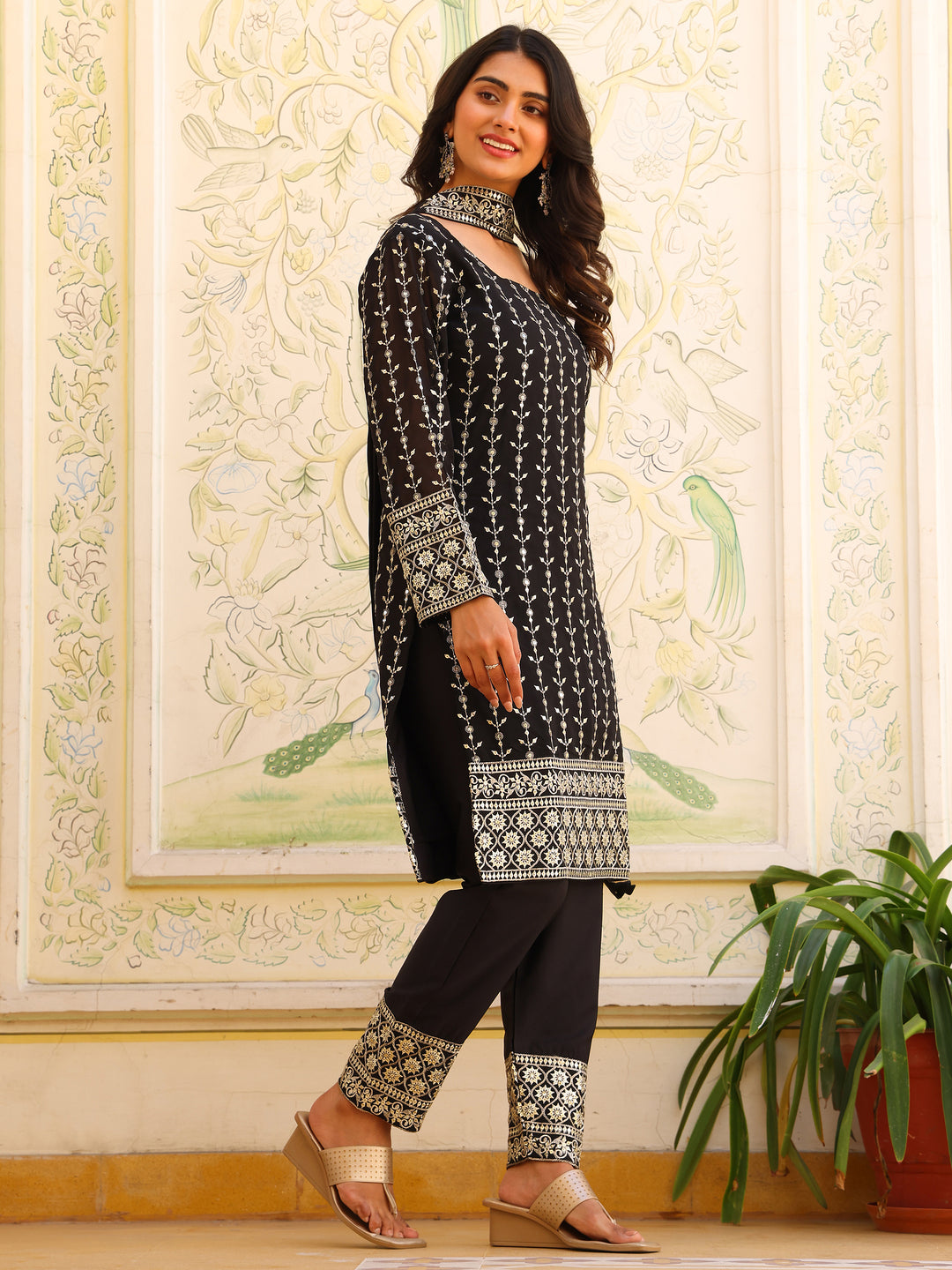 Black Embroidered Kurta Set with Dupatta for Women