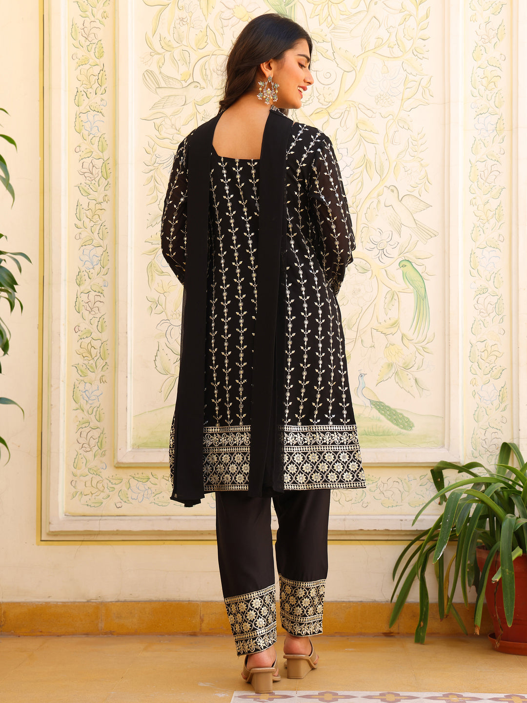 Black Embroidered Kurta Set with Dupatta for Women