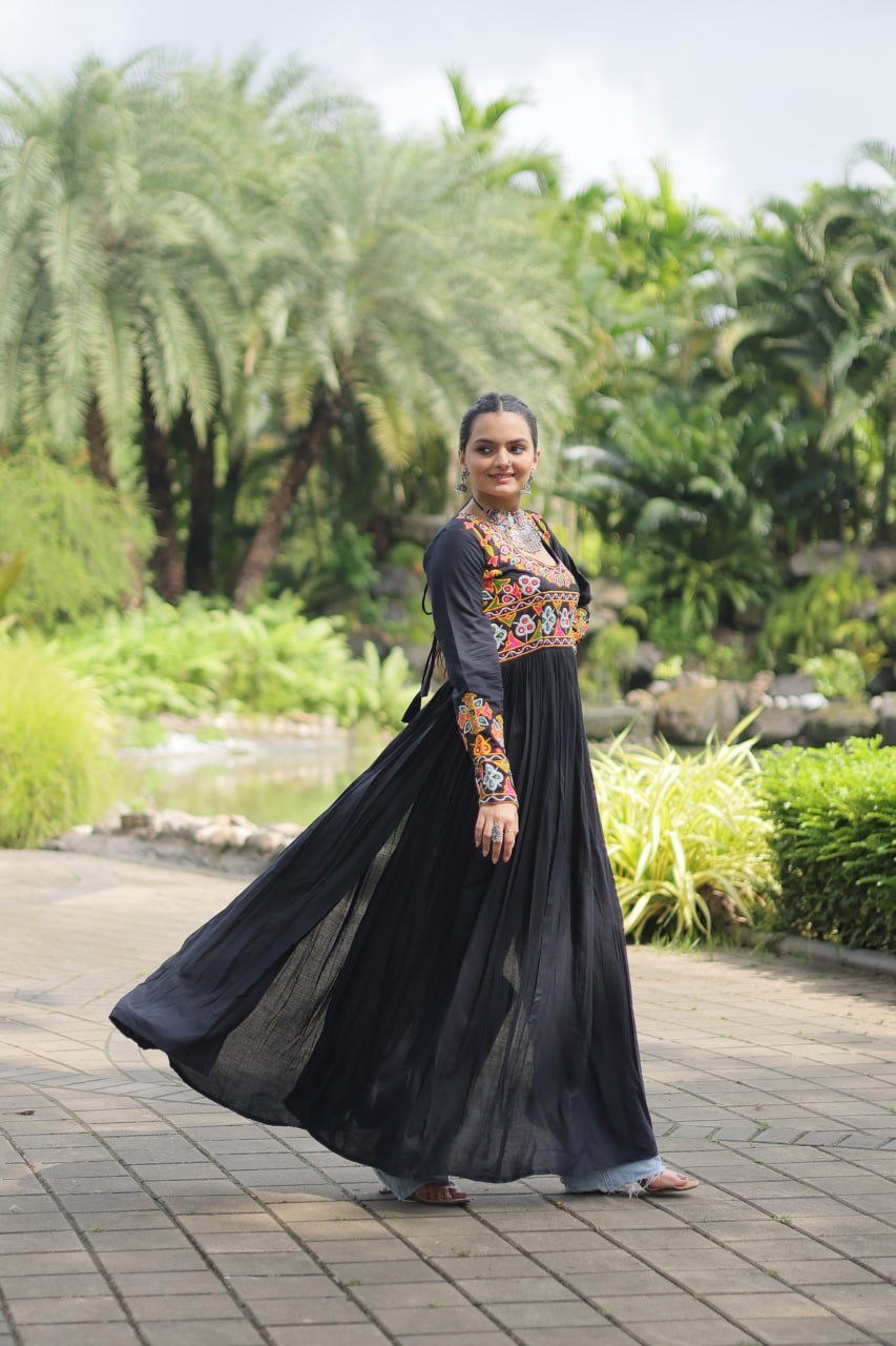 Gamthi Worked Kurta For Women