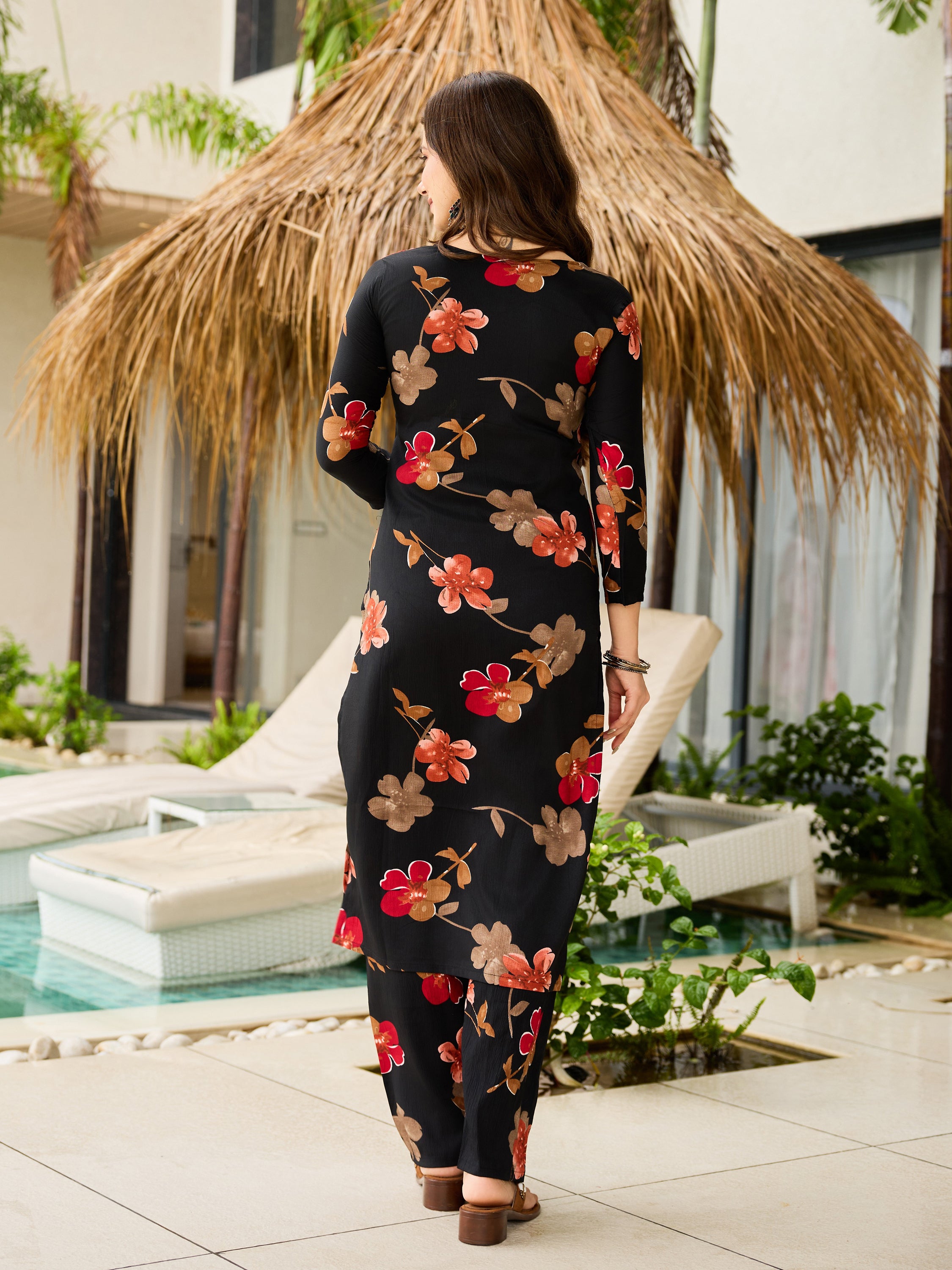 Elegant Black Printed Kurta Set – Classic & Stylish