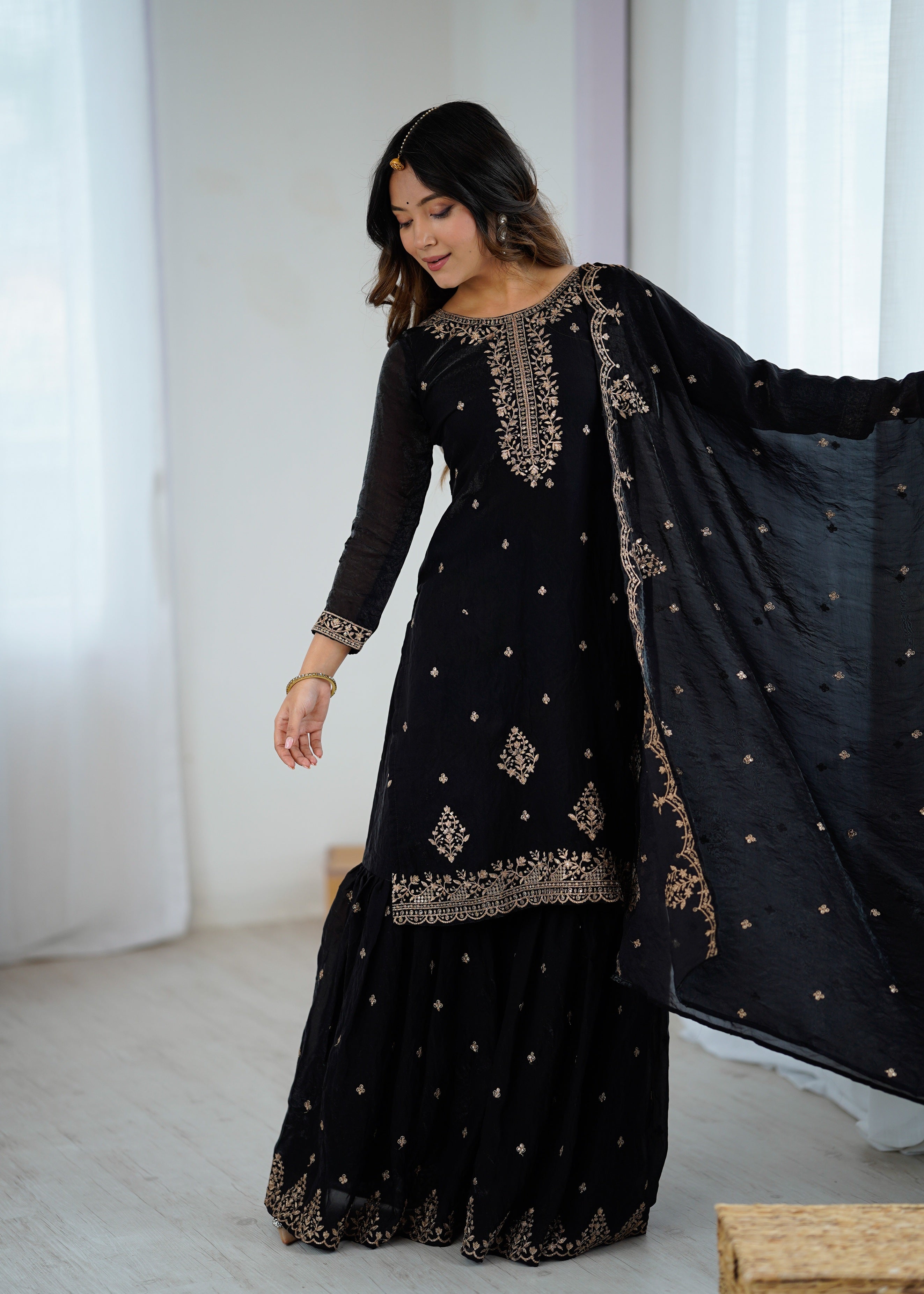 Black Kurta Set For Women