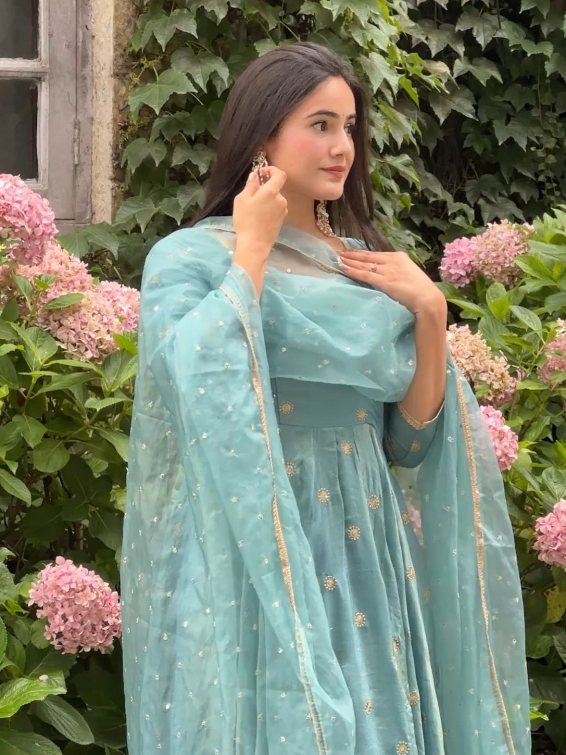 Royal Embroidered Kurta Set
