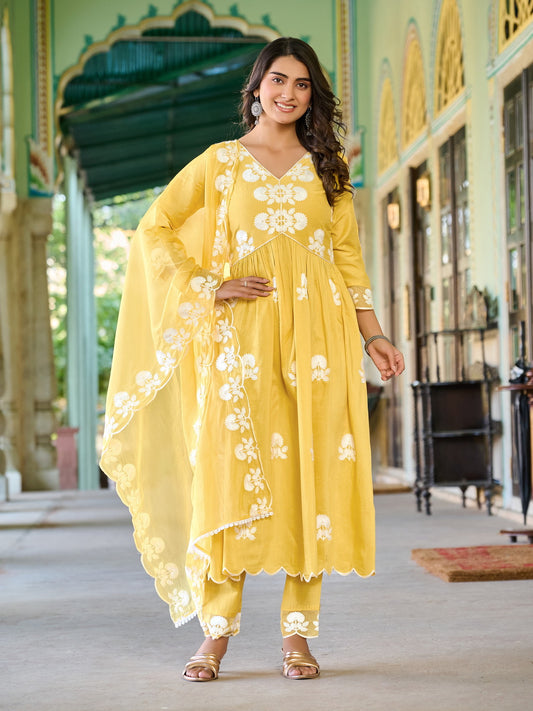 Styles Yellow Women Kurta Set