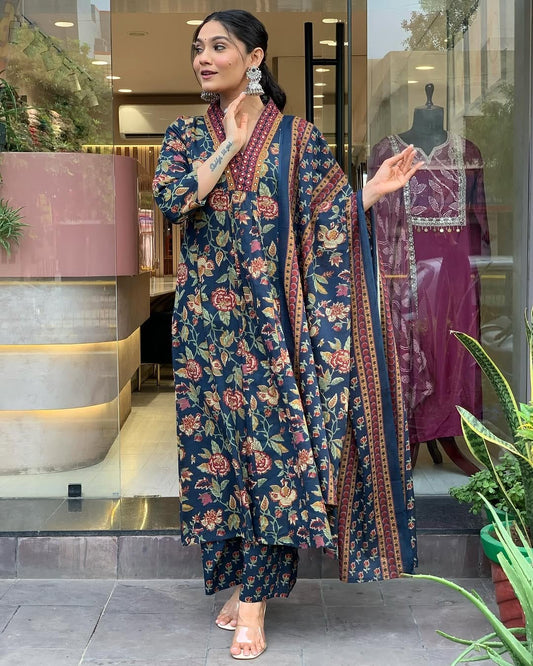 Elegant Blue Floral Printed Kurta Set with Dupatta