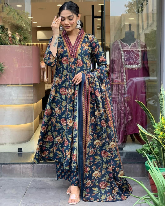 Elegant Blue Floral Printed Kurta Set with Dupatta