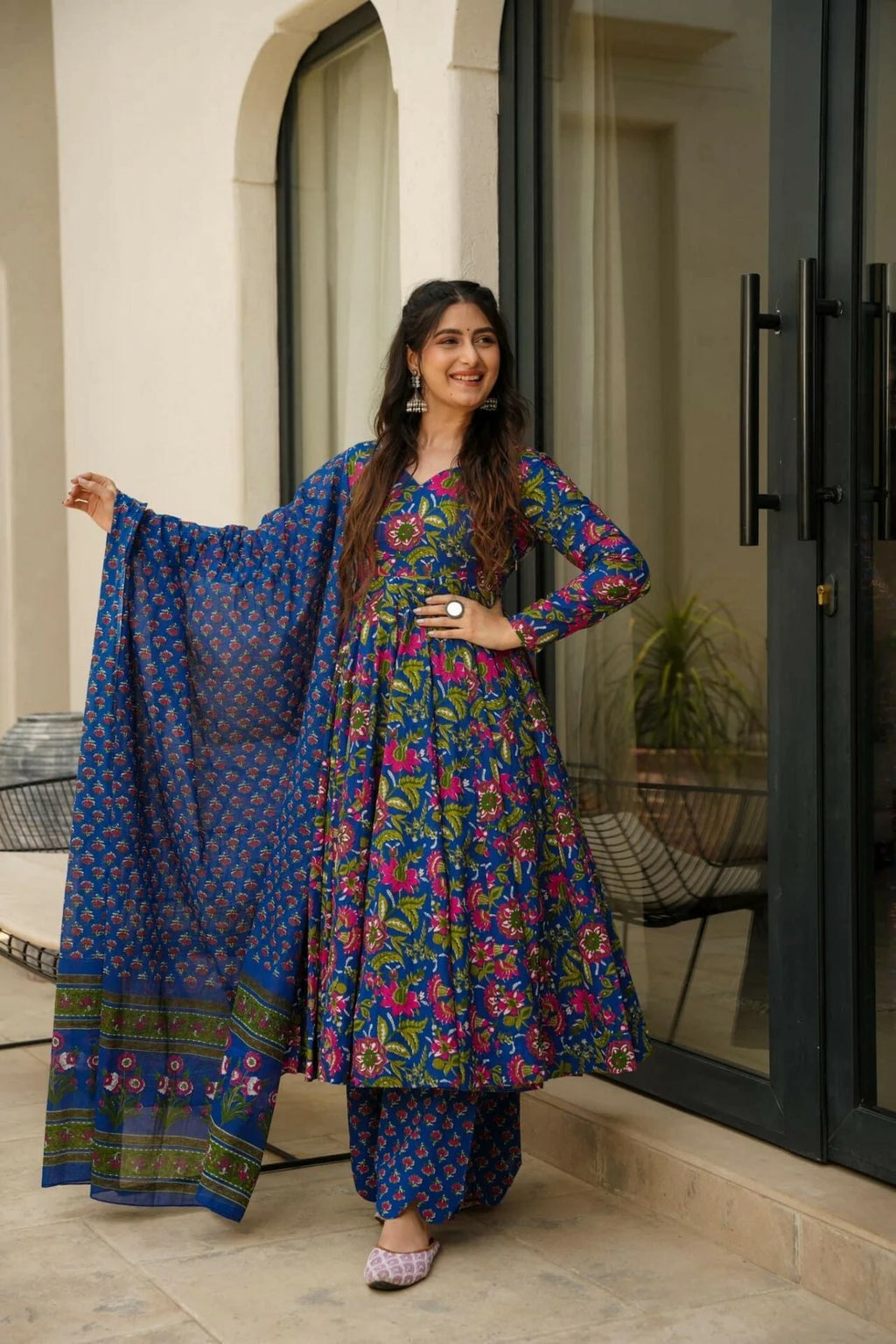Elegant Blue Floral Printed Kurta Set with Dupatta for Women