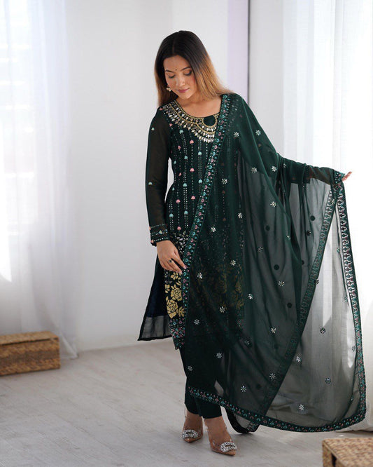 Festive Green Radiance Kurta Set