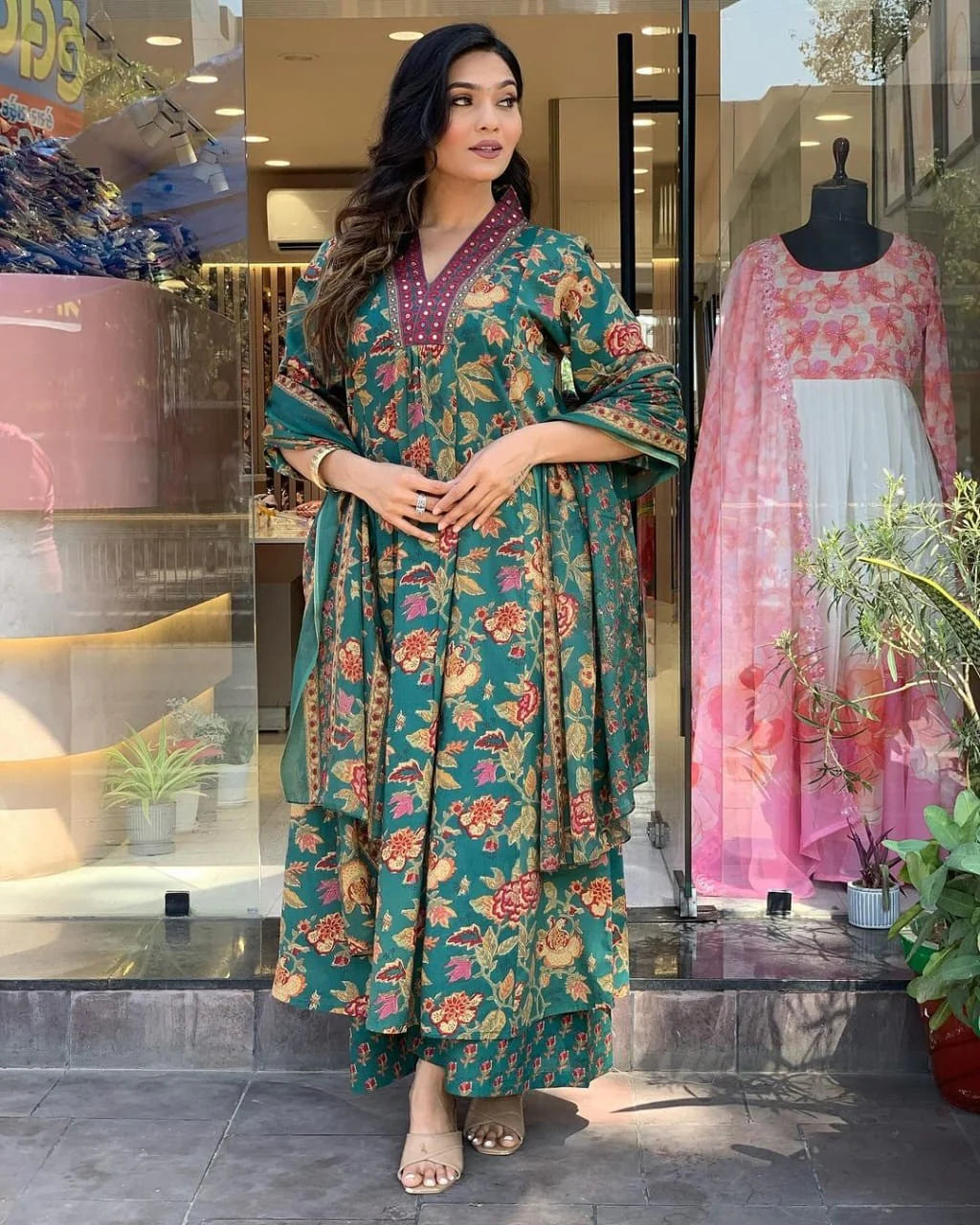 Emerald Elegance – Floral Print Kurta Set with Dupatta
