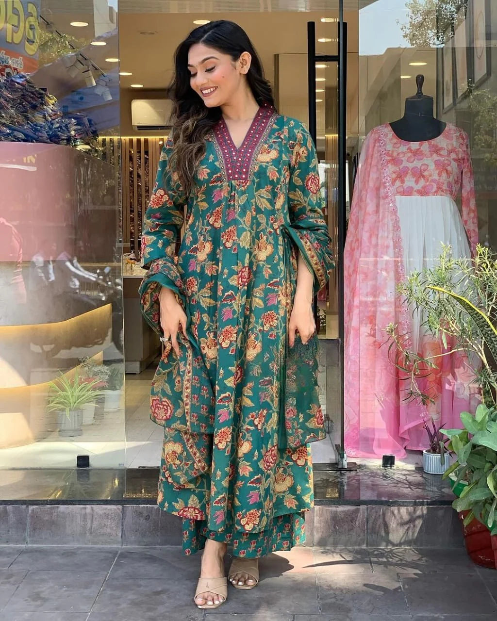 Emerald Elegance – Floral Print Kurta Set with Dupatta