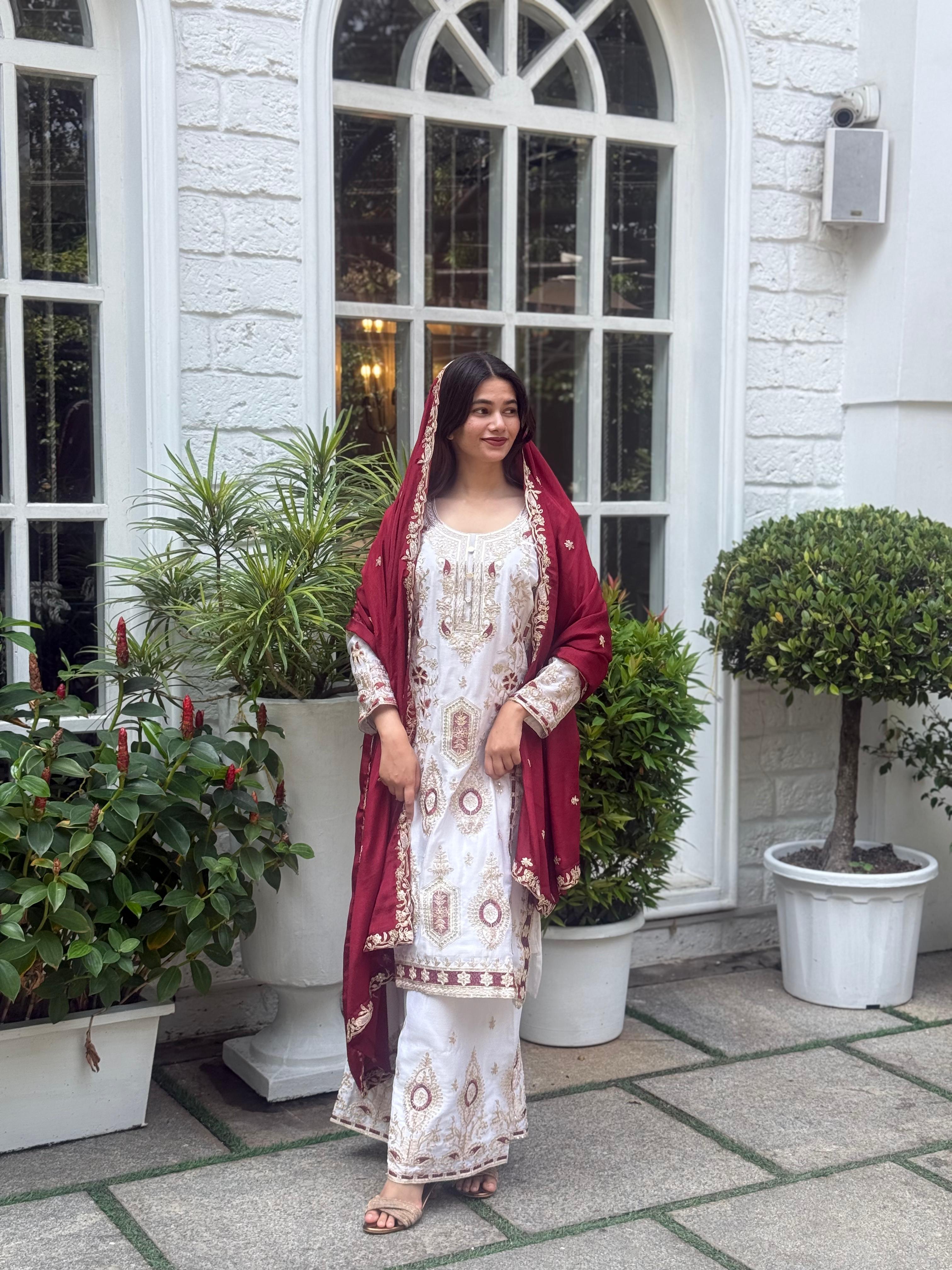 Amazing Kurta Set For Women