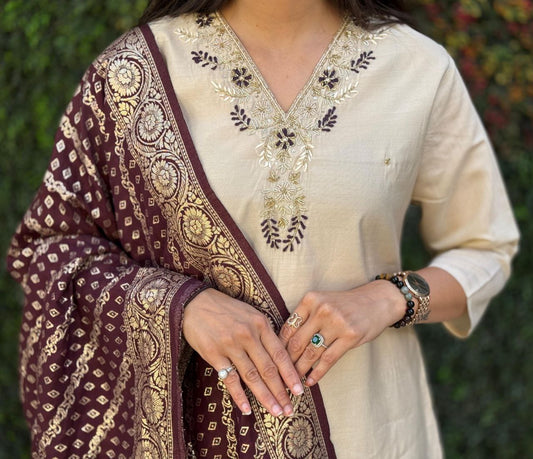 Off White Kurta Set with Dupatta – Elegant Festive & Party Wear for Women