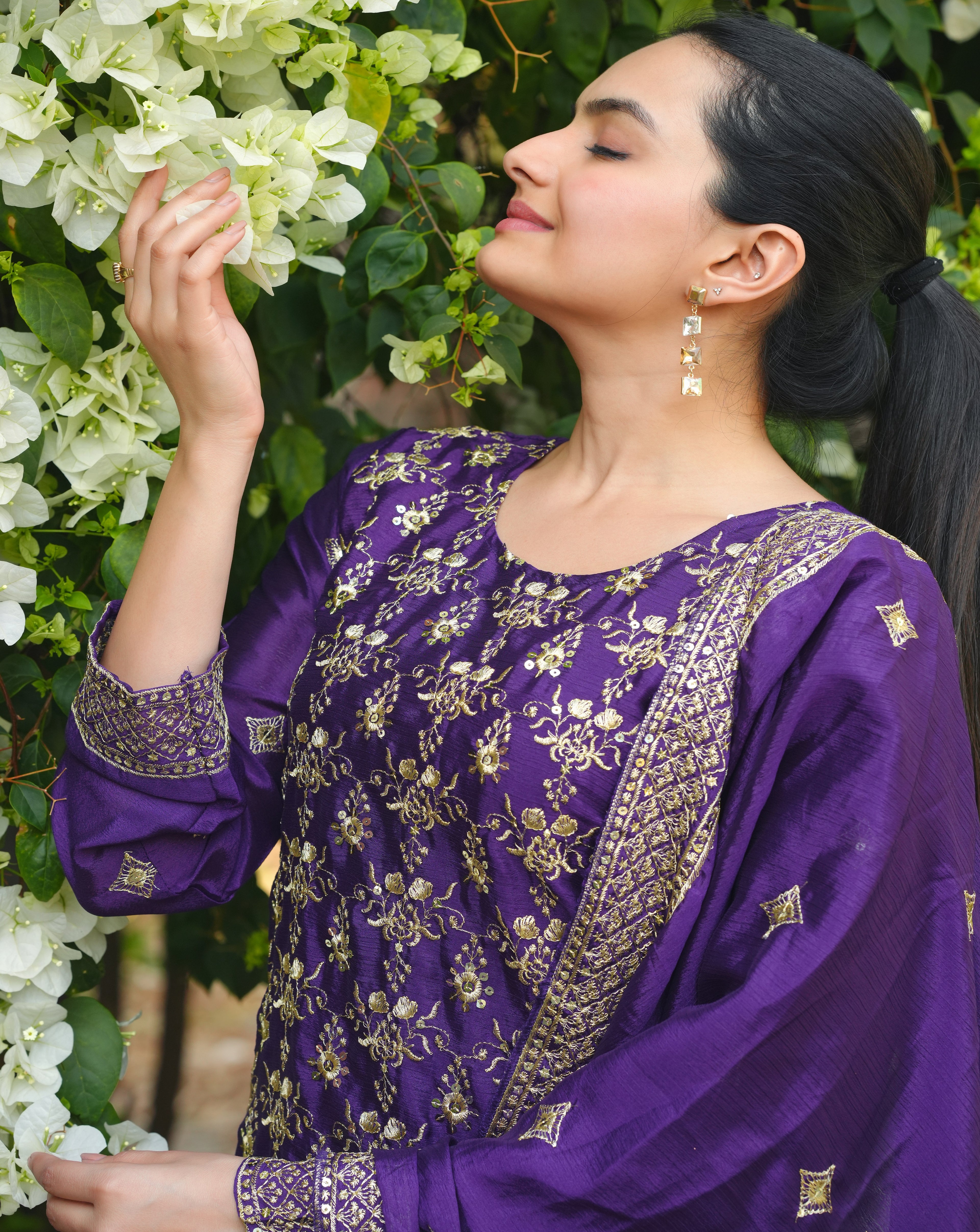 Eye-Catching Kurta Set