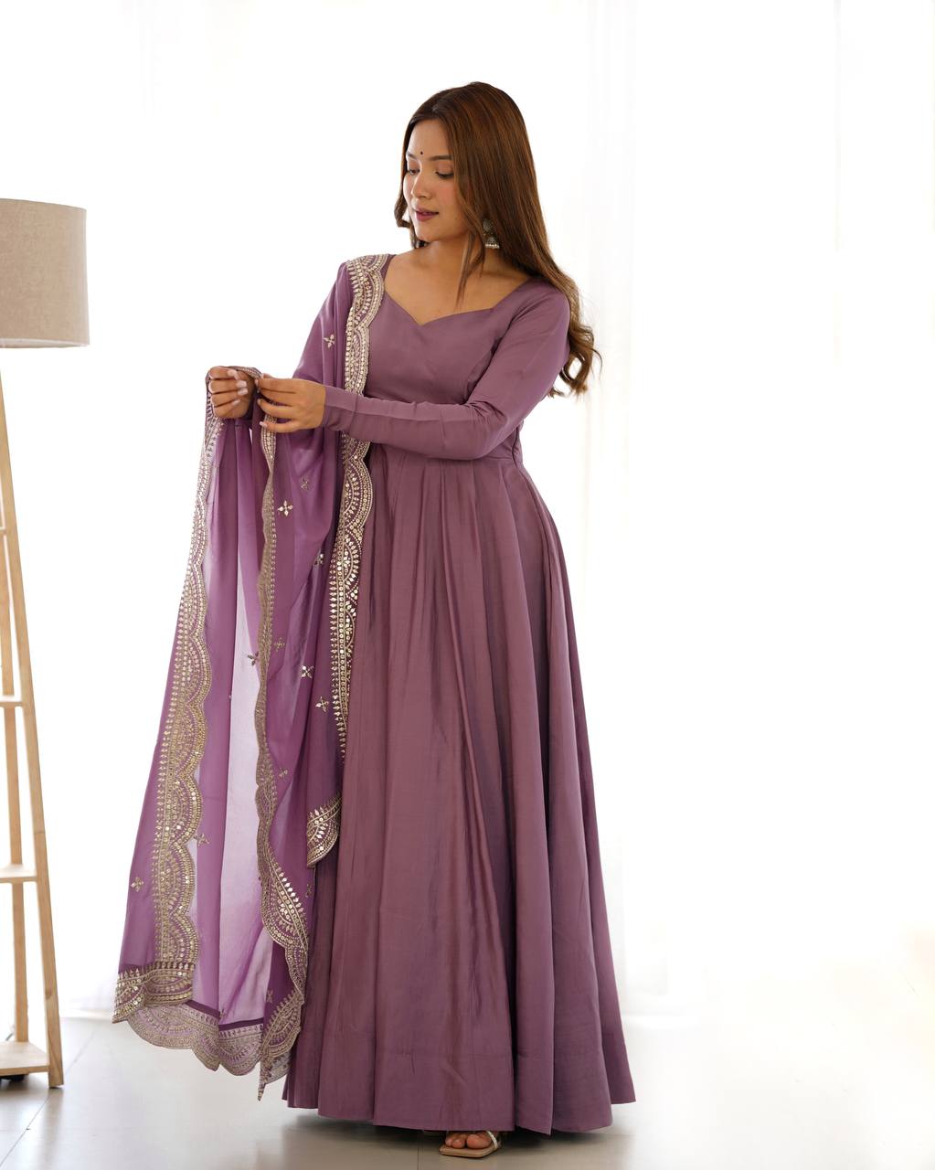 Royal Scalloped Border Anarkali Suit Set