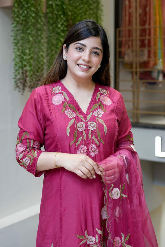 Stylish Pink Floral Embroidered Kurta Set with Dupatta