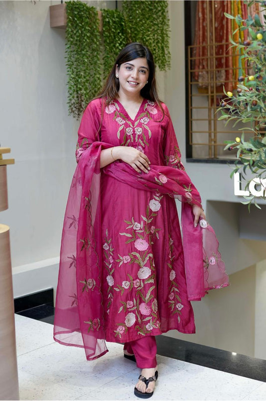 Stylish Pink Floral Embroidered Kurta Set with Dupatta