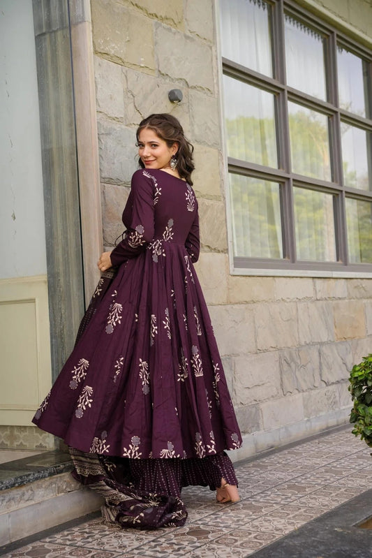 Ethenic Purple Kurta Set For Women