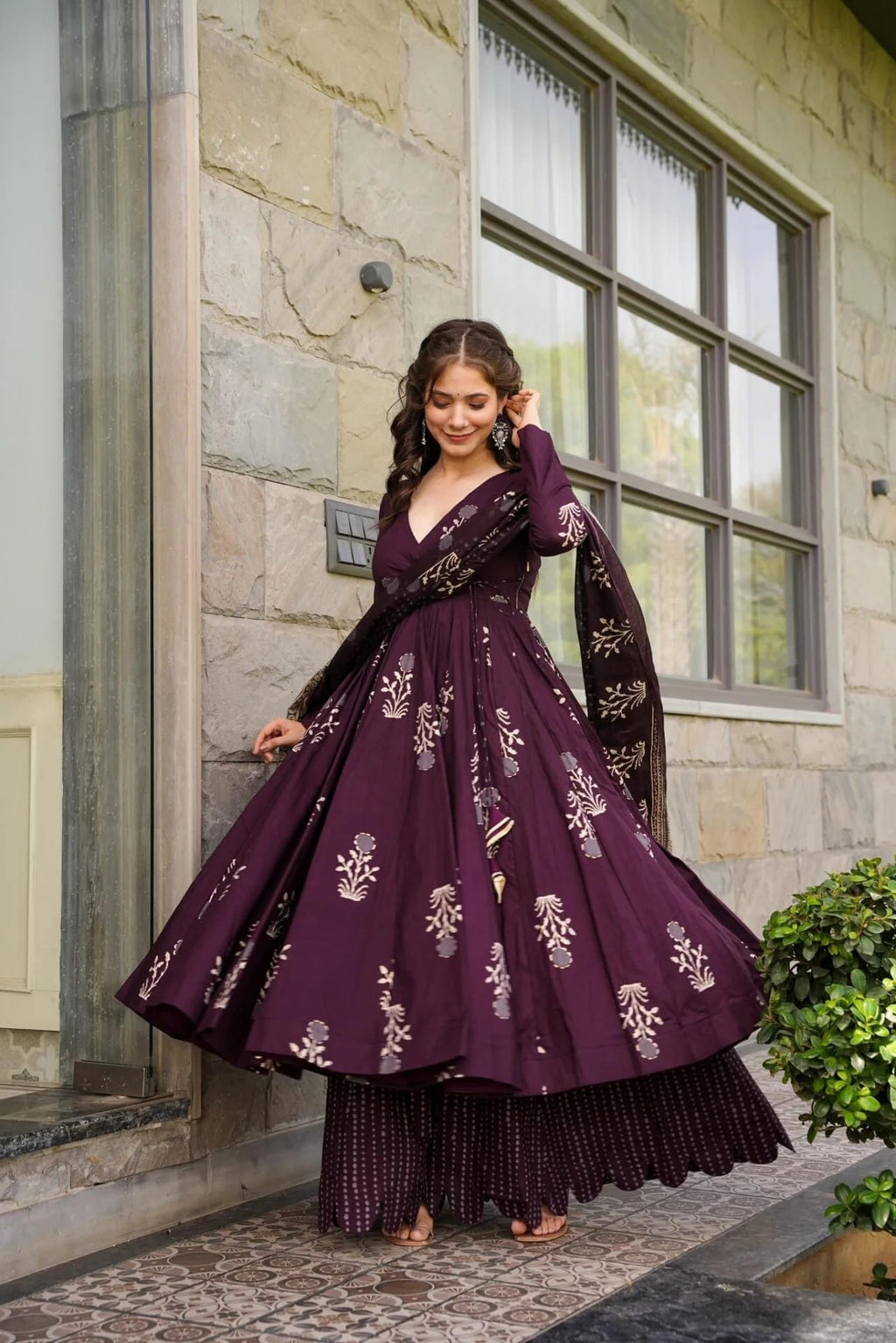 Ethenic Purple Kurta Set For Women