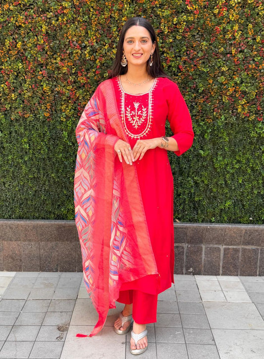 Royal Scarlet Ethnic Kurta Set For Women