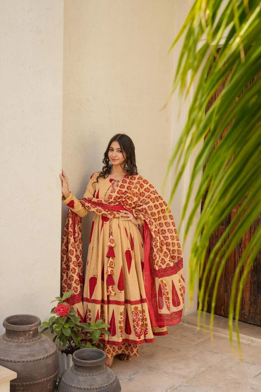 Trending Printed red Kurta set for Laddies