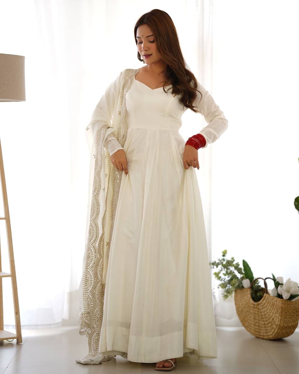 Royal Scalloped Border Anarkali Suit Set
