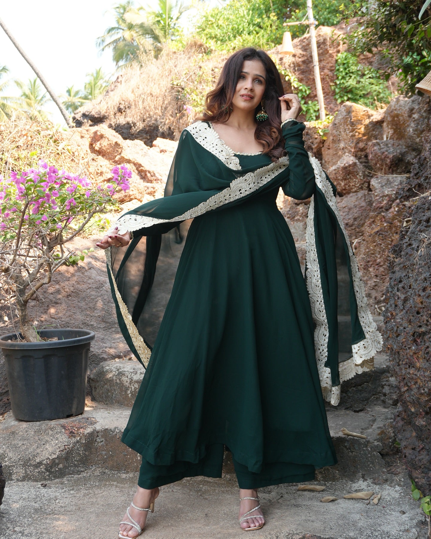 Emerald Green Silk Embroidered Salwar Suit Set with Organza Dupatta