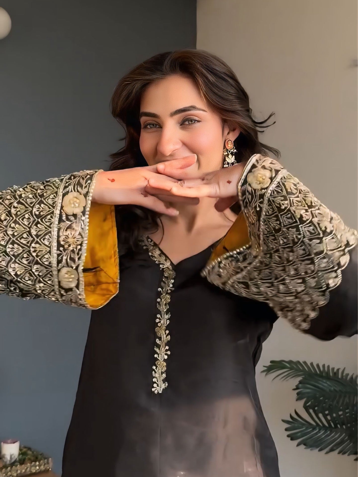 Silk Embroidered Salwar Suit Set with Dual-Tone Organza Dupatta